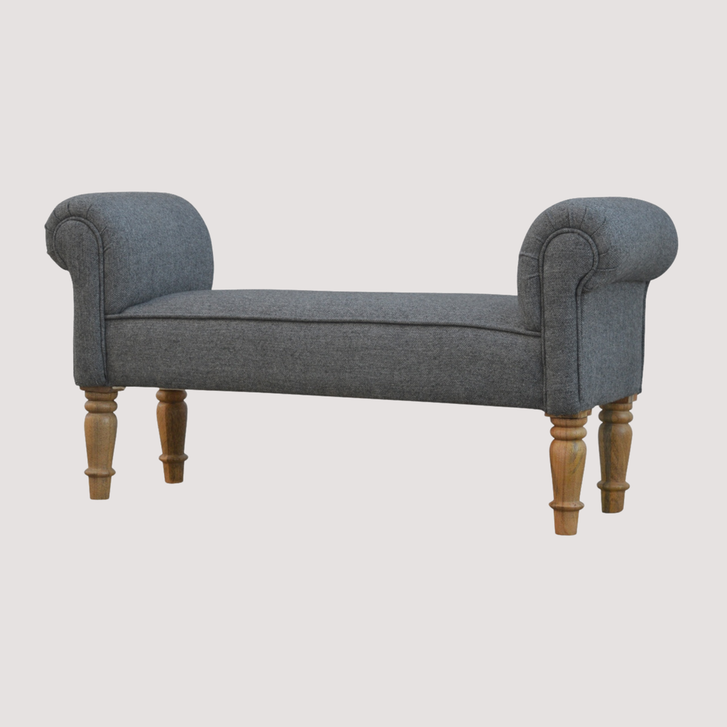 Elegante zwarte tweed gestoffeerde bank - Klassieke accentstoel met gesneden houten poten