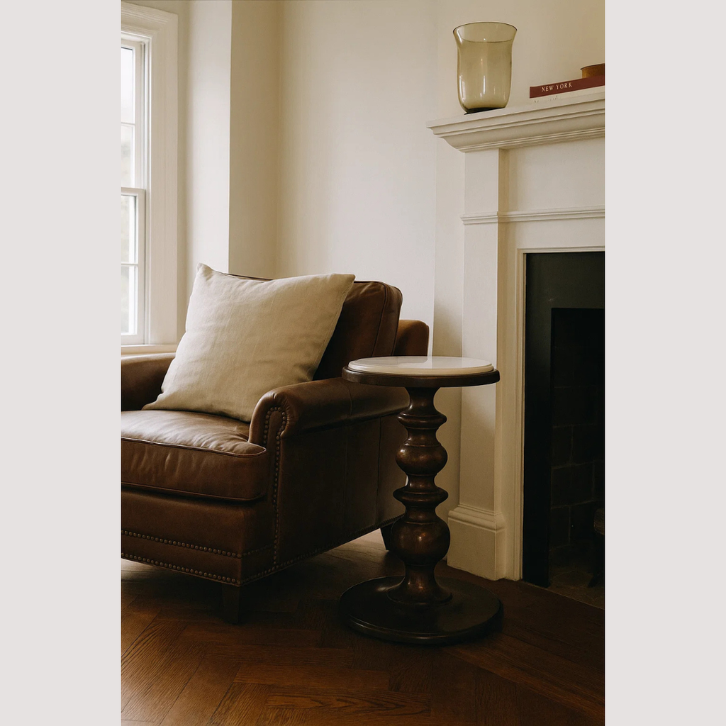 Bijzettafel met marmeren blad – een designaccentstuk voor moderne interieurs