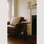 Bijzettafel met marmeren blad – een designaccentstuk voor moderne interieurs