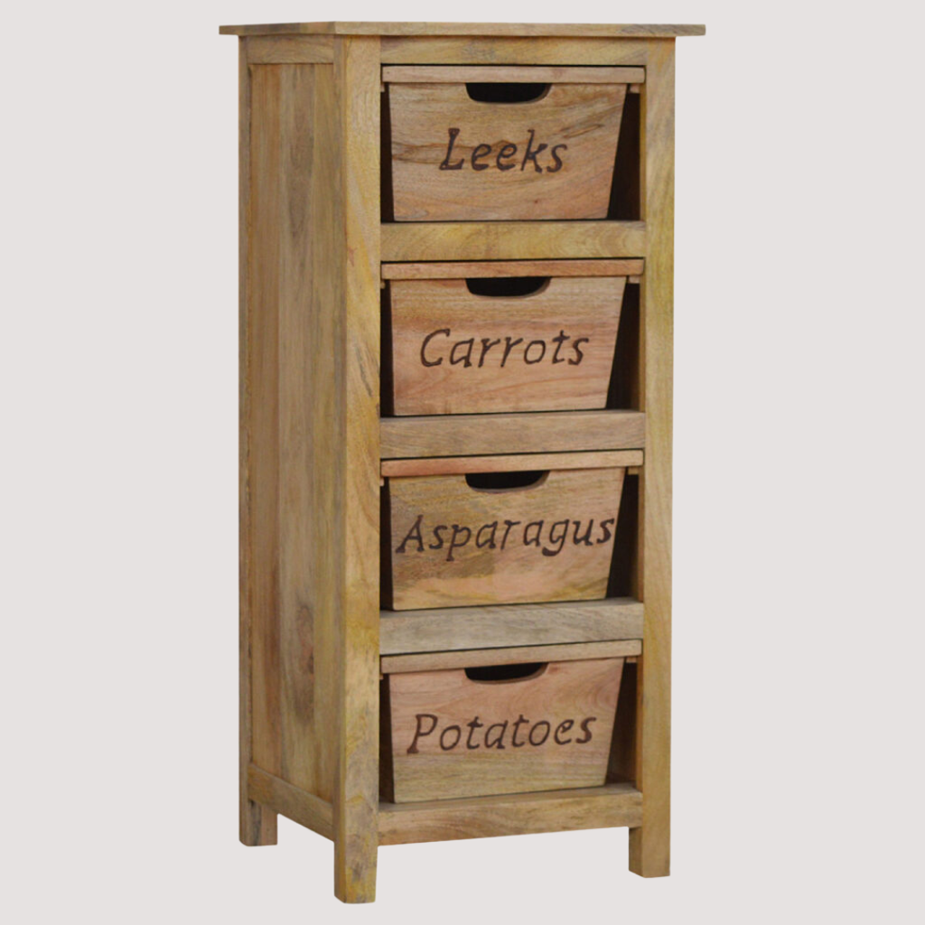 Ambachtelijk houten keukenkastje - Gedetailleerd gesneden ontwerp voor verfijnde woninginrichting