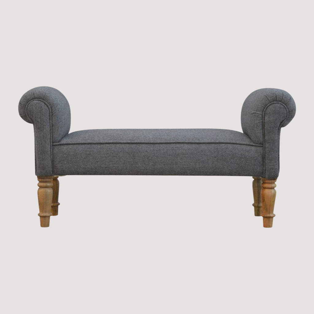 Elegante zwarte tweed gestoffeerde bank - Klassieke accentstoel met gesneden houten poten